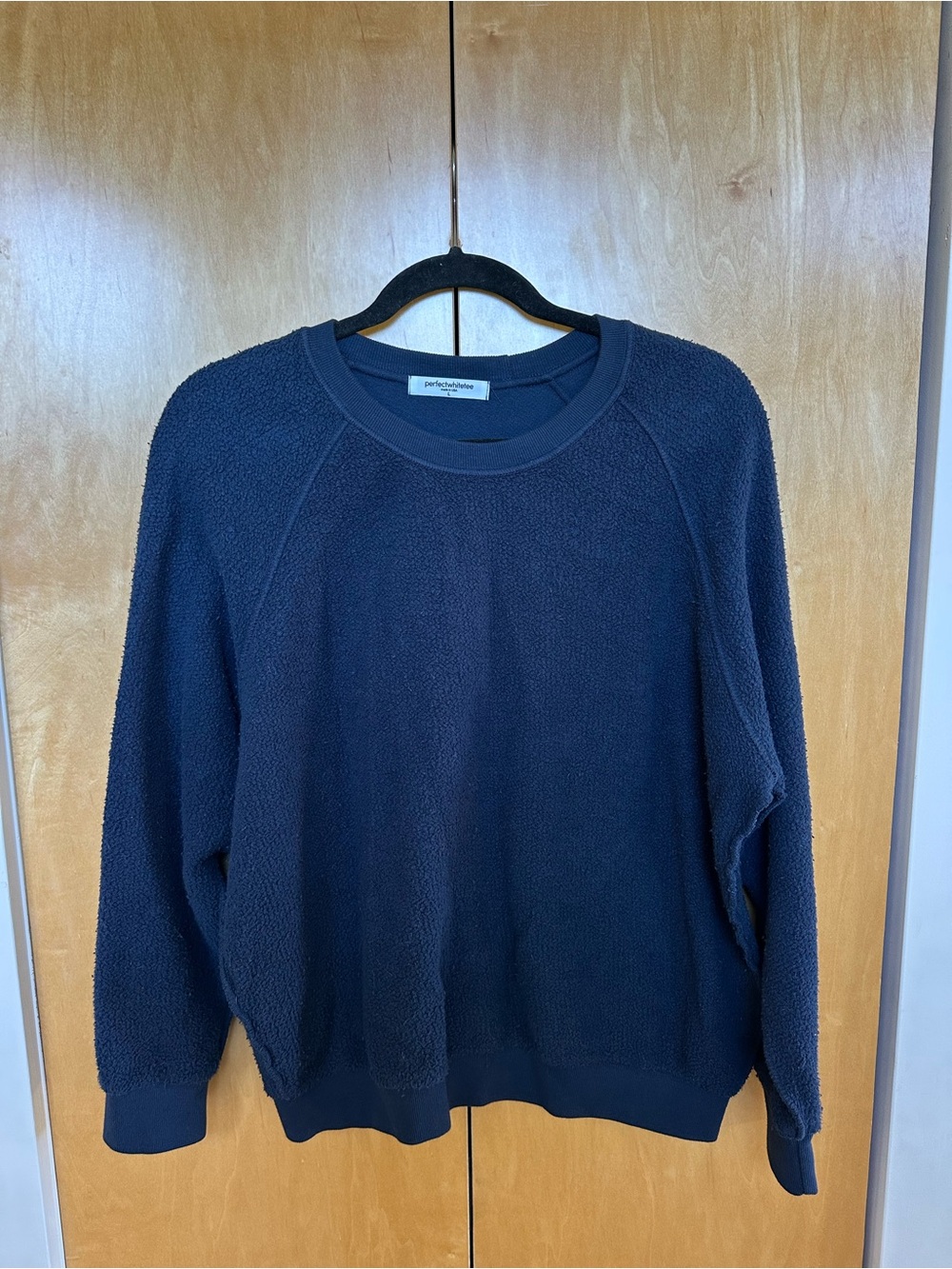 Perfect white tee ziggy sweatshirt
